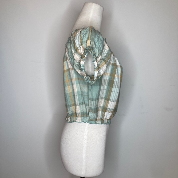 American Eagle Plaid off the shoulder top. SIZE SM - Picture 8 of 8
